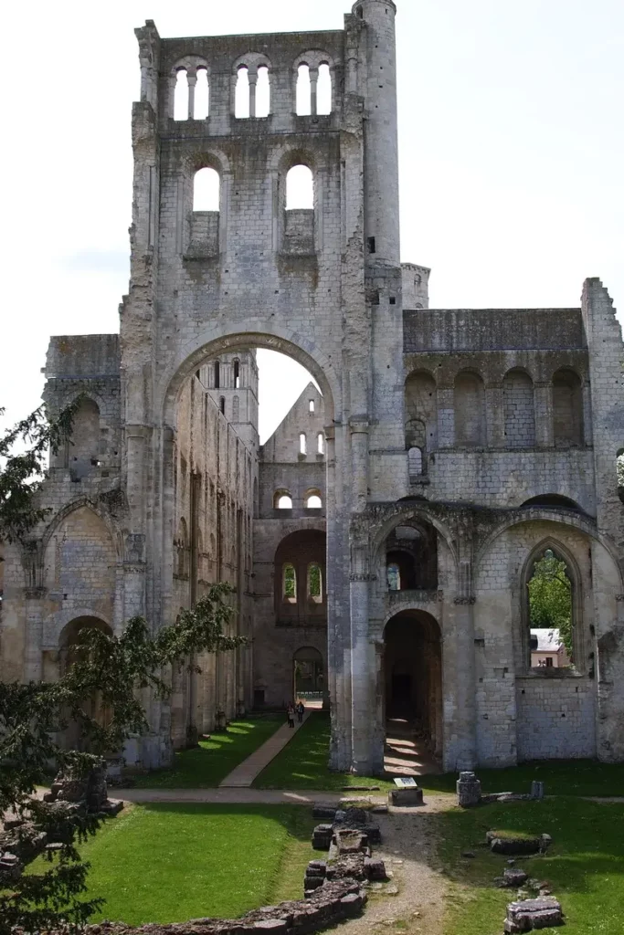 Normandie Seine Нормандия Сена аббатство Жюмьеж